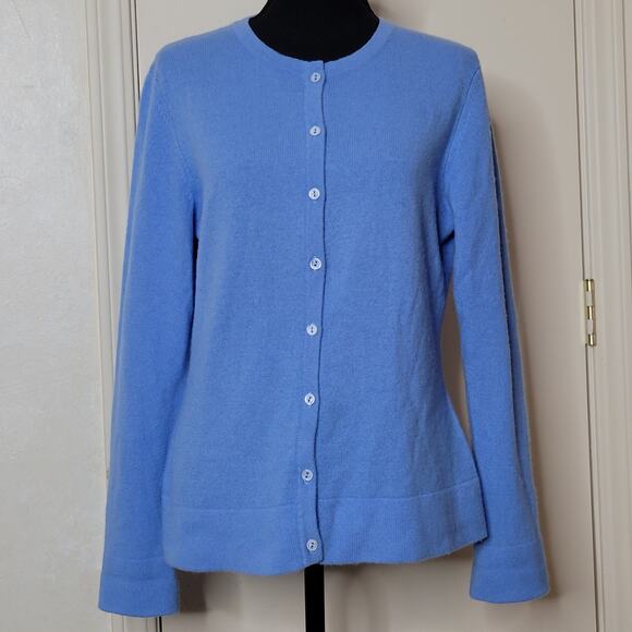 Investments Fine Cashmere Cornflower Blue Round Neck Full Button Cardigan✨️M - Picture 16 of 16